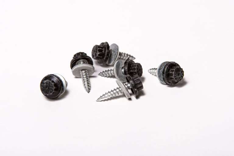 Screws for Timber - 32mm - Qty 100 - Moulded Head - Black