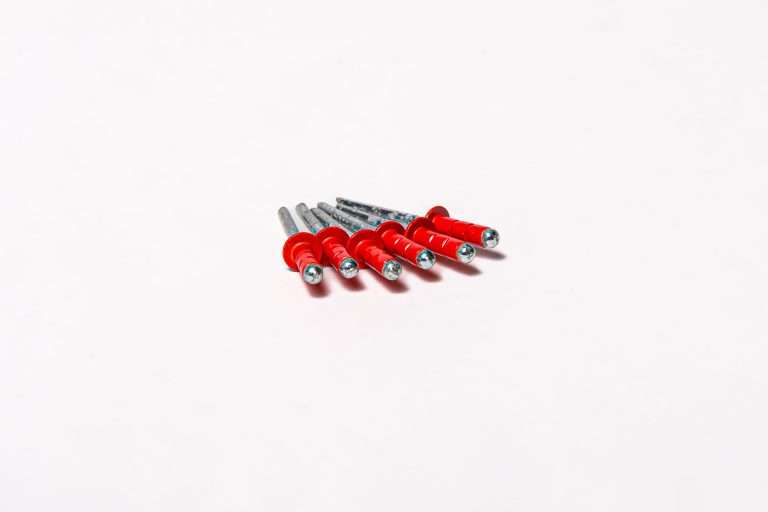 Rivets - 4.8mm x 15mm - Qty 100 - Poppy Red